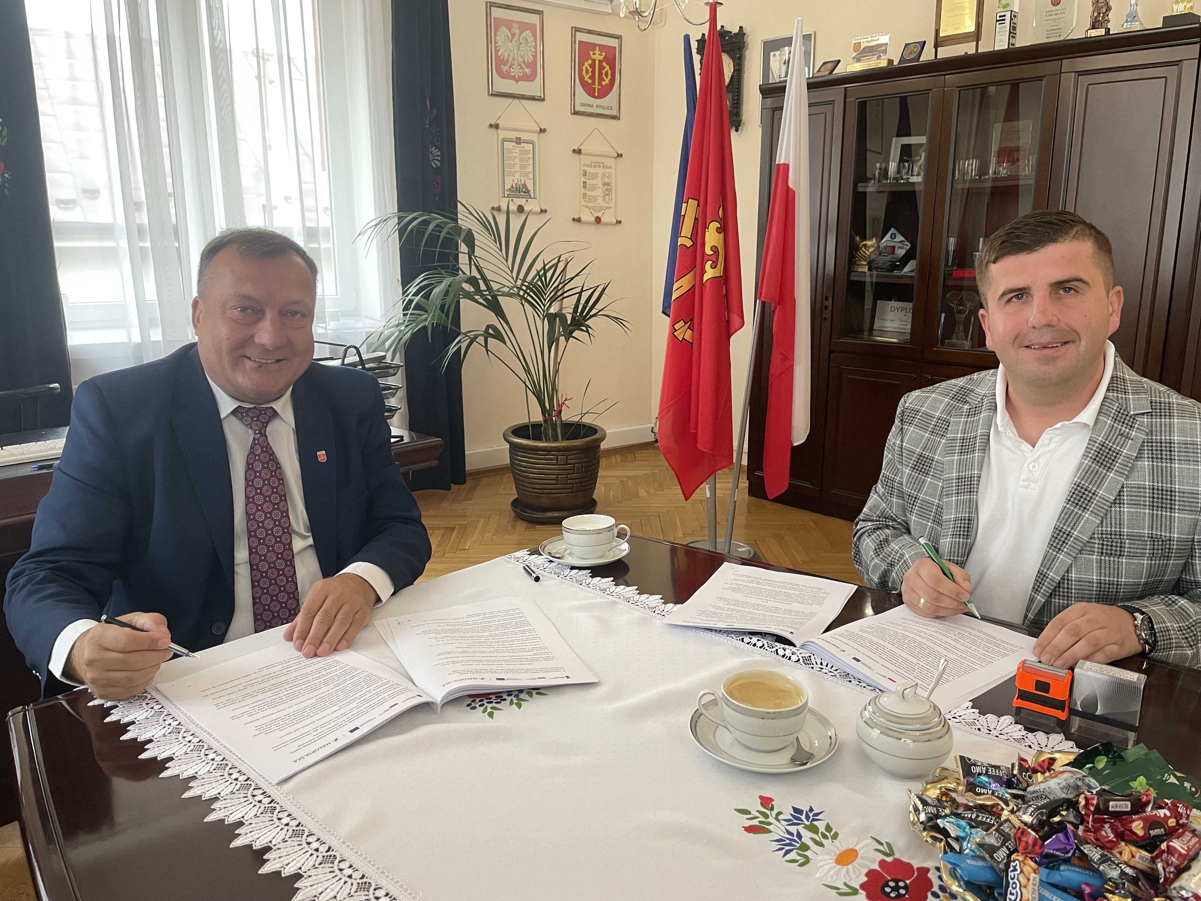 🚧 Budujemy Centrum Przesiadkowe! 🚍