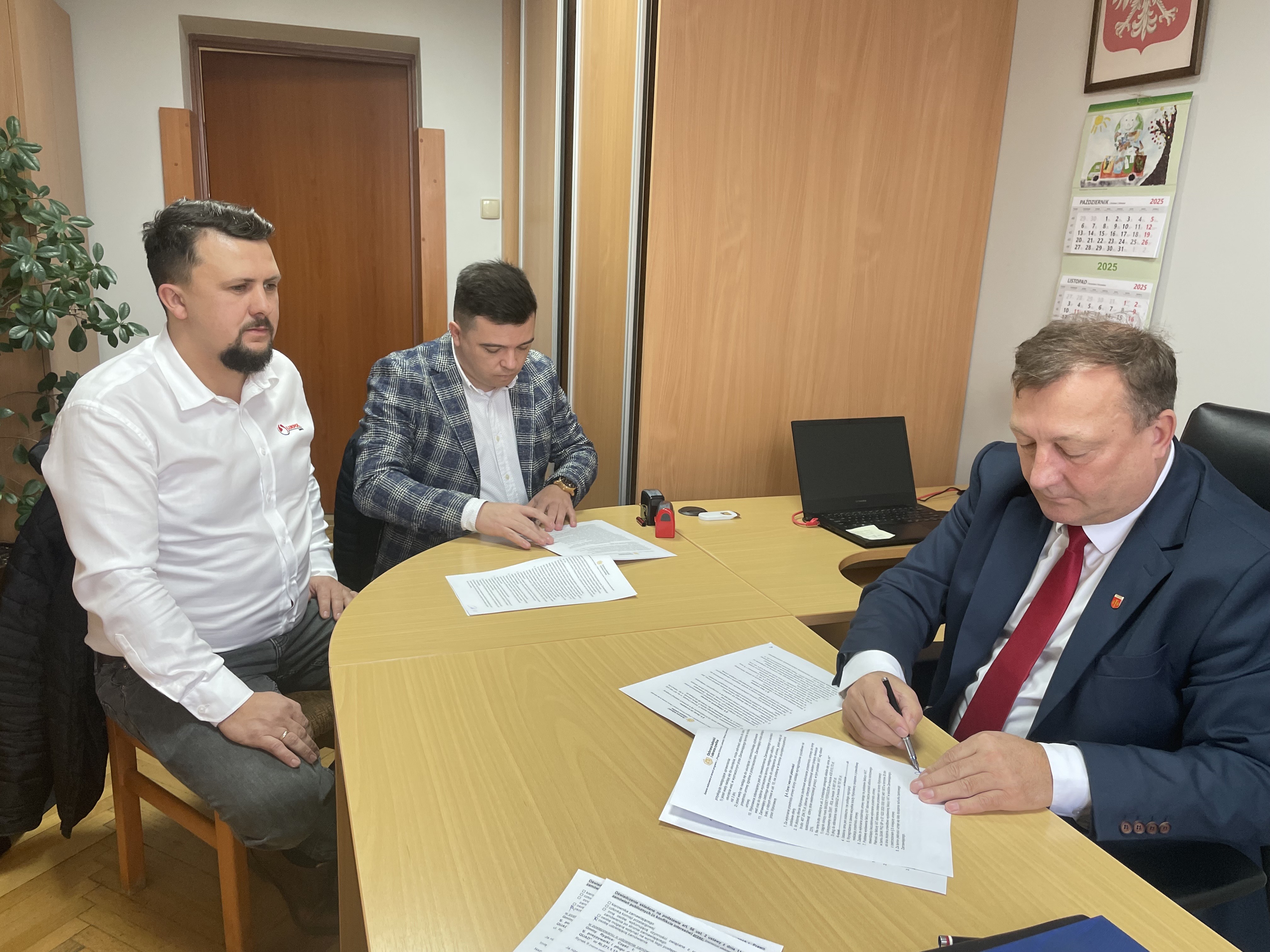 Ciągnik ze sprzętem dla Gminy Ryglice!