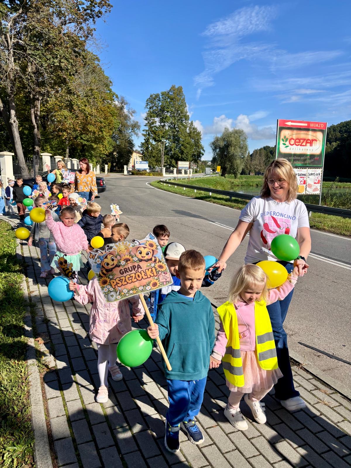 🎈 NAJMŁODSI MIESZKAŃCY NASZEJ GMINY ŚWIĘTUJĄ! 🧸💛