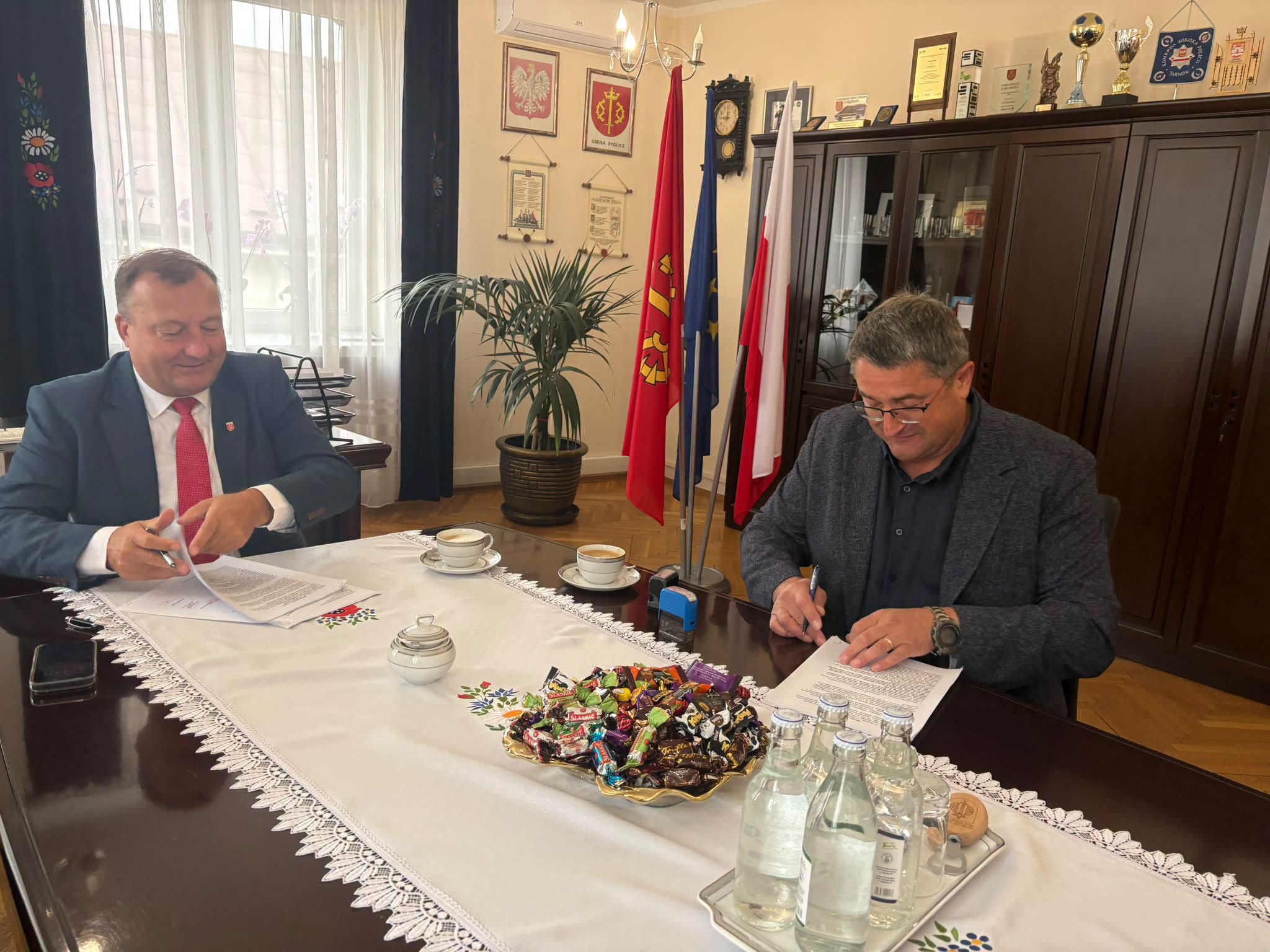 🚧 DROGA „NA ŁĘPĘ” W JONINACH BĘDZIE WYASFALTOWANA!