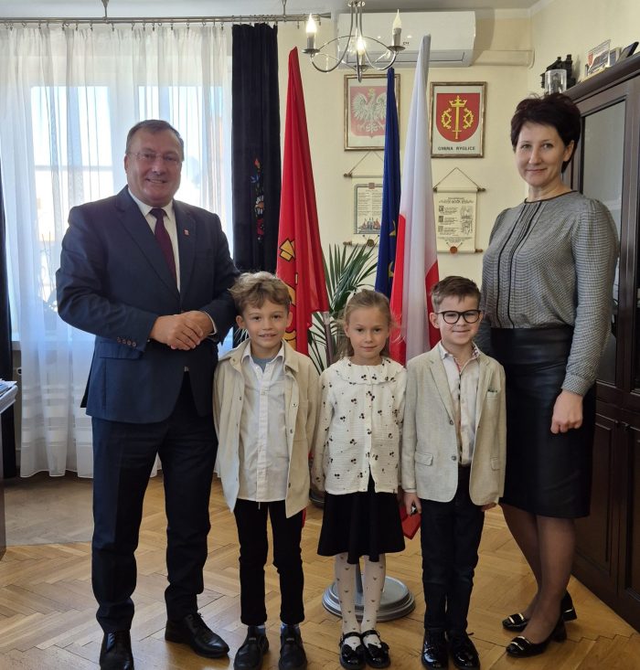 Miniaturka artykułu 🎓 Pierwszoklasiści z Lubczy z wyjątkową wizytą
